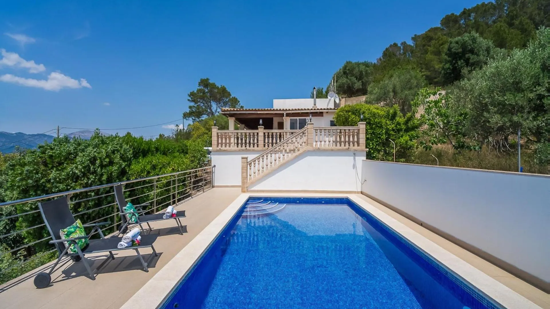 Finca With Panaromic Views In Mallorca 印卡